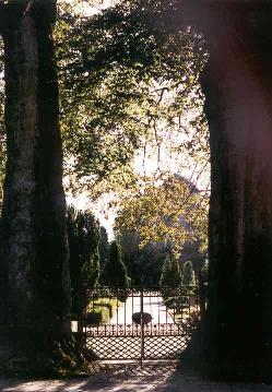 Entrance cemetery
